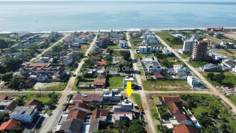 Terreno à Venda, 214 m² em Barra Do Sai - Itapoá