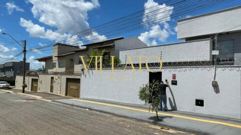 Imagem Casa com 3 Quartos à Venda, 132 m² em Moinho Dos Ventos - Goiânia Imagem Casa com 3 Quartos à Venda, 132 m² em Moinho Dos Ventos - Goiânia