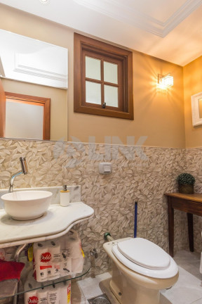 Imagem Imóvel com 3 Quartos à Venda, 215 m² em Vila Ipiranga - Porto Alegre