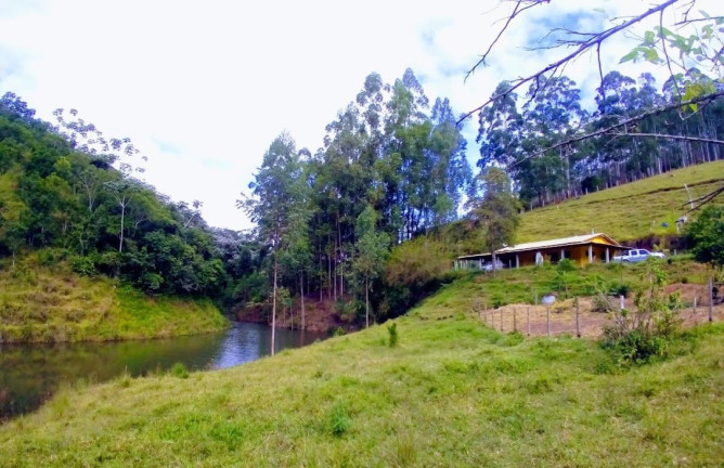 Chácara com 2 Quartos à Venda, 200 m² em Centro - Paraibuna
