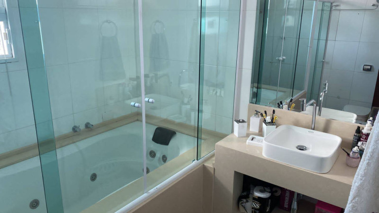 Imagem Casa com 3 Quartos à Venda, 834 m² em Canto Do Forte - Praia Grande Imagem Casa com 3 Quartos à Venda, 834 m² em Canto Do Forte - Praia Grande