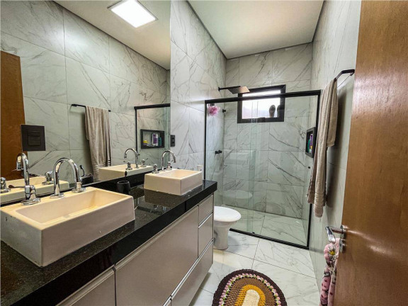 Imagem Casa com 3 Quartos à Venda, 250 m² em Jardim Valencia - Ribeirão Preto Imagem Casa com 3 Quartos à Venda, 250 m² em Jardim Valencia - Ribeirão Preto