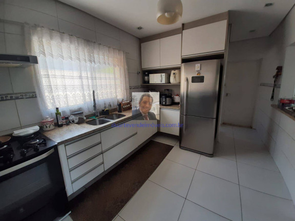 Imagem Casa com 4 Quartos à Venda, 376 m² em Barueri Imagem Casa com 4 Quartos à Venda, 376 m² em Barueri