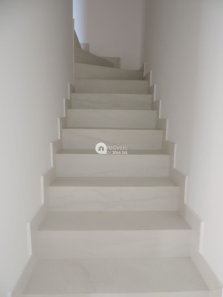 Imagem Casa com 3 Quartos à Venda, 108 m² Imagem Casa com 3 Quartos à Venda, 108 m²