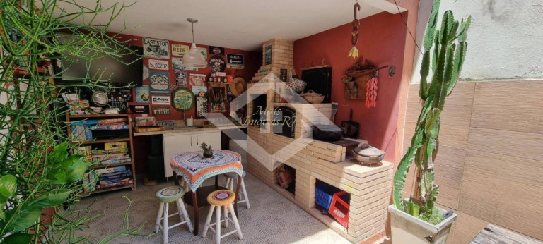 Imagem Casa com 3 Quartos à Venda, 180 m² em Piratininga - Niterói Imagem Casa com 3 Quartos à Venda, 180 m² em Piratininga - Niterói