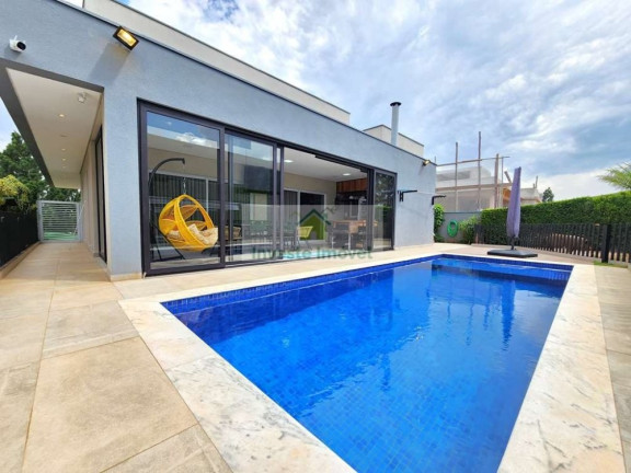 Imagem Casa com 3 Quartos à Venda, 304 m² em Granja Viana - Carapicuíba