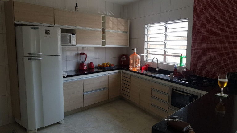 Imagem Casa com 4 Quartos à Venda, 10 m² em Helena Maria - Osasco
