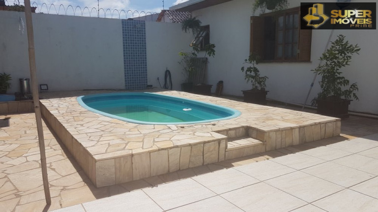 Imagem Casa com 2 Quartos à Venda, 300 m² em Laranjal - Pelotas