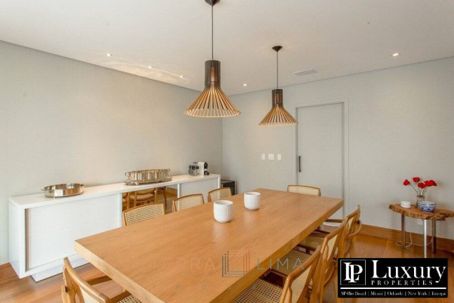 Imagem Apartamento com 3 Quartos à Venda, 311 m² em Vila Nova Conceição - São Paulo