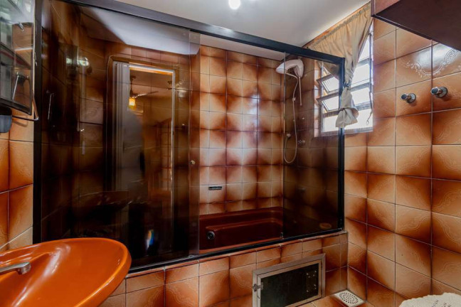 Imagem Casa com 3 Quartos à Venda, 120 m² em Medianeira - Porto Alegre Imagem Casa com 3 Quartos à Venda, 120 m² em Medianeira - Porto Alegre