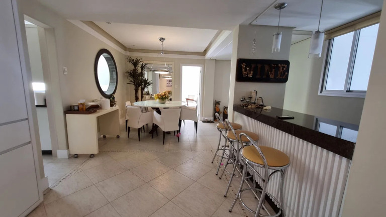 Imagem Apartamento com 4 Quartos à Venda, 156 m² em Centro - Balneário Camboriú Imagem Apartamento com 4 Quartos à Venda, 156 m² em Centro - Balneário Camboriú