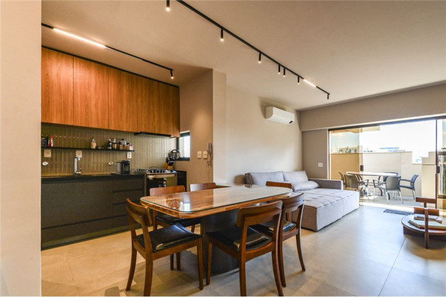 Imagem Imóvel com 1 Quarto à Venda, em Moema - São Paulo Imagem Imóvel com 1 Quarto à Venda, em Moema - São Paulo