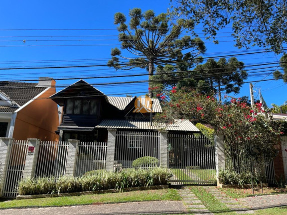 Imagem Casa com 3 Quartos à Venda, 189 m² em Santa Felicidade - Curitiba Imagem Casa com 3 Quartos à Venda, 189 m² em Santa Felicidade - Curitiba