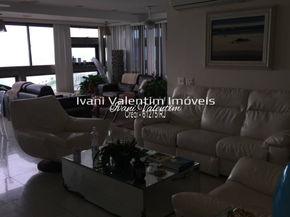 Imagem Apartamento com 4 Quartos à Venda, 220 m² em Barra Da Tijuca - Rio De Janeiro