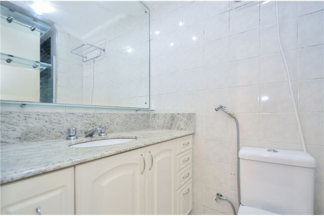 Imagem Imóvel com 3 Quartos à Venda, em Saúde - São Paulo Imagem Imóvel com 3 Quartos à Venda, em Saúde - São Paulo
