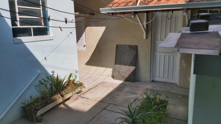 Imagem Casa com 9 Quartos à Venda, 196 m² em Helena Maria - Osasco Imagem Casa com 9 Quartos à Venda, 196 m² em Helena Maria - Osasco