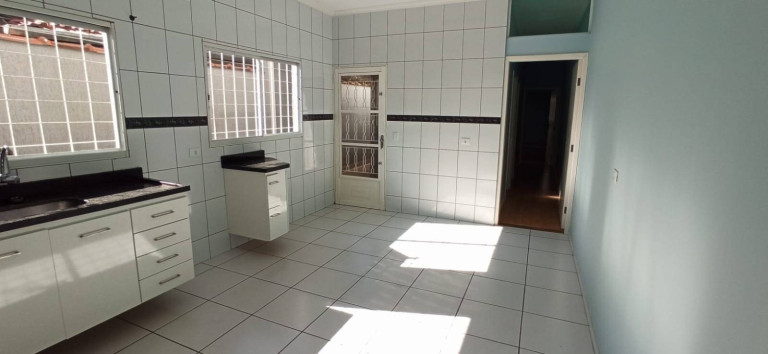 Imagem Casa com 2 Quartos para Alugar, 100 m² em Jardim Gurilândia - Taubaté