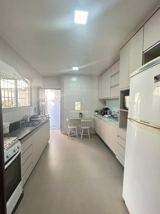 Imagem Casa com 3 Quartos à Venda, 330 m² em Jardim Camburi - Vitória