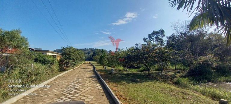 Imagem Imóvel com 3 Quartos à Venda, 5.000 m² em Piçarras - Balneário Piçarras Imagem Imóvel com 3 Quartos à Venda, 5.000 m² em Piçarras - Balneário Piçarras