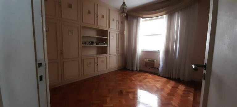 Imagem Apartamento com 4 Quartos à Venda, 303 m² em Copacabana - Rio De Janeiro Imagem Apartamento com 4 Quartos à Venda, 303 m² em Copacabana - Rio De Janeiro