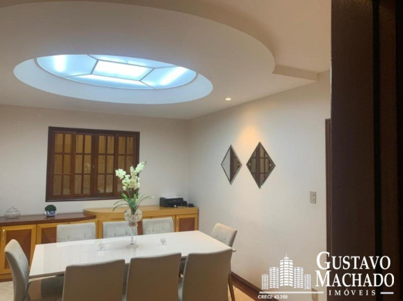 Casa com 3 Quartos à Venda, 275 m² em Jardim Normândia - Volta Redonda