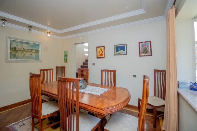 Imagem Sobrado com 3 Quartos à Venda, 256 m² em Vila Ipojuca - São Paulo
