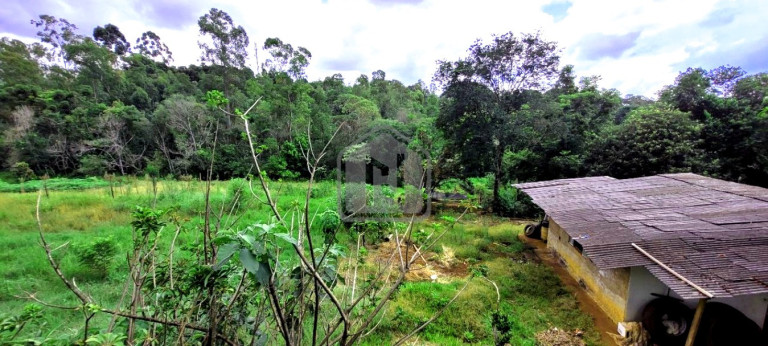 Imagem Imóvel com 2 Quartos à Venda, 254 m² em Maria Luíza - Cascavel Imagem Imóvel com 2 Quartos à Venda, 254 m² em Maria Luíza - Cascavel