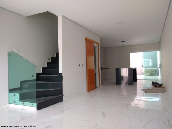 Imagem Casa com 3 Quartos à Venda, 190 m² em Vila Carrão - São Paulo
