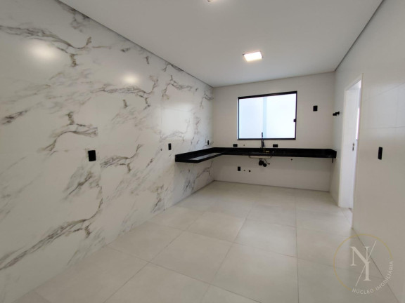 Imagem Casa com 4 Quartos à Venda, 290 m² em Boqueirão - Santos