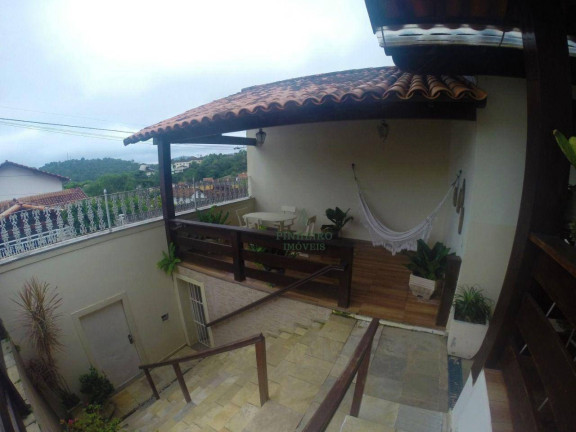 Imagem Casa com 4 Quartos à Venda, 271 m² em Badu - Niterói Imagem Casa com 4 Quartos à Venda, 271 m² em Badu - Niterói