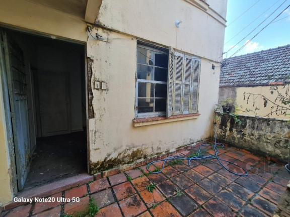 Imagem Imóvel com 3 Quartos à Venda, em São João - Porto Alegre Imagem Imóvel com 3 Quartos à Venda, em São João - Porto Alegre