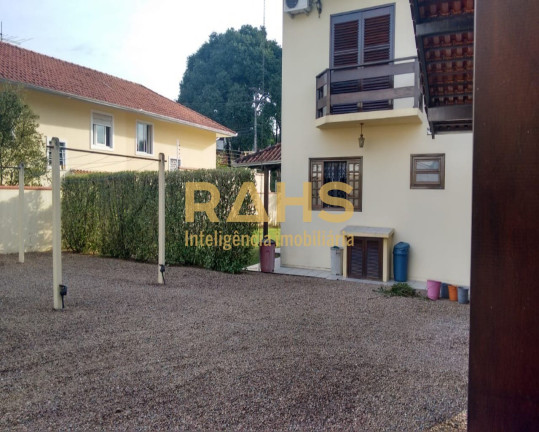 Imagem Casa com 4 Quartos à Venda, 261 m² em América - Joinville