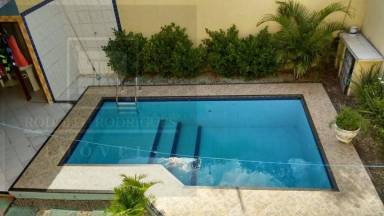 Imagem Casa com 4 Quartos à Venda, 250 m² em Edson Queiroz - Fortaleza Imagem Casa com 4 Quartos à Venda, 250 m² em Edson Queiroz - Fortaleza