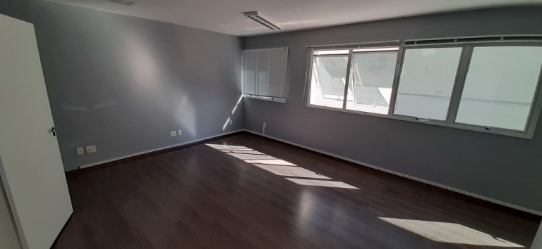 Imagem Sala Comercial à Venda, 32 m² em Menino Deus - Porto Alegre