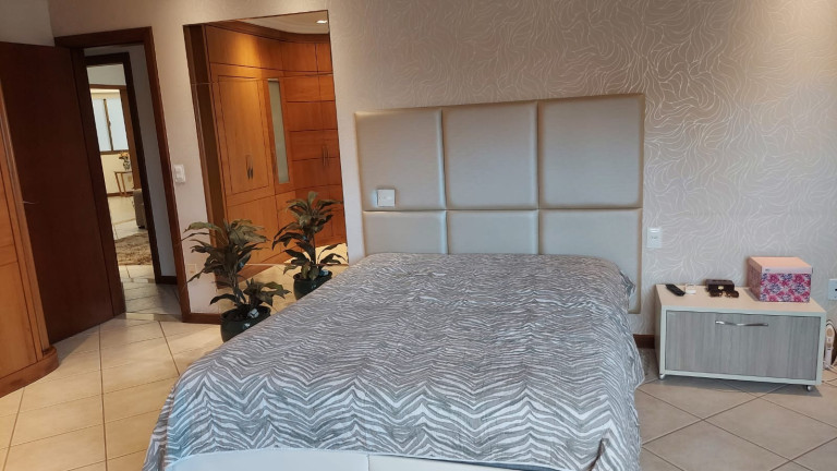 Imagem Imóvel com 4 Quartos à Venda, 214 m² em Praia Da Costa - Vila Velha Imagem Imóvel com 4 Quartos à Venda, 214 m² em Praia Da Costa - Vila Velha