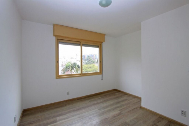 Imagem Imóvel com 2 Quartos à Venda, 126 m² em Higienópolis - Porto Alegre Imagem Imóvel com 2 Quartos à Venda, 126 m² em Higienópolis - Porto Alegre