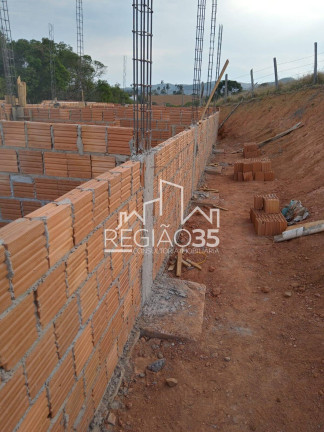 Imagem Casa com 4 Quartos à Venda, 1.000 m² em Laranjeiras De Caldas - Caldas Imagem Casa com 4 Quartos à Venda, 1.000 m² em Laranjeiras De Caldas - Caldas