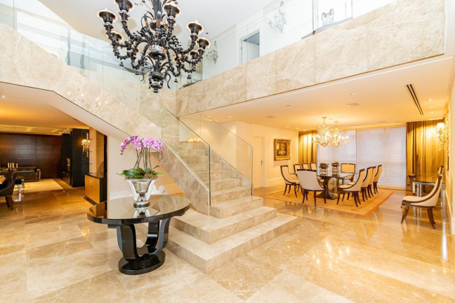 Imagem Apartamento com 3 Quartos à Venda, 791 m² em água Verde - Curitiba