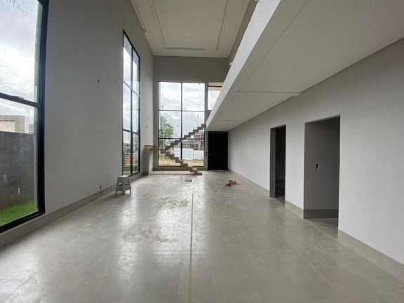 Sobrado com 4 Quartos à Venda, 330 m² em Portal Do Sol Green - Goiânia