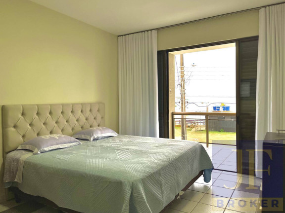 Imagem Casa com 7 Quartos para Temporada, 350 m² em Canasvieiras - Florianópolis Imagem Casa com 7 Quartos para Temporada, 350 m² em Canasvieiras - Florianópolis
