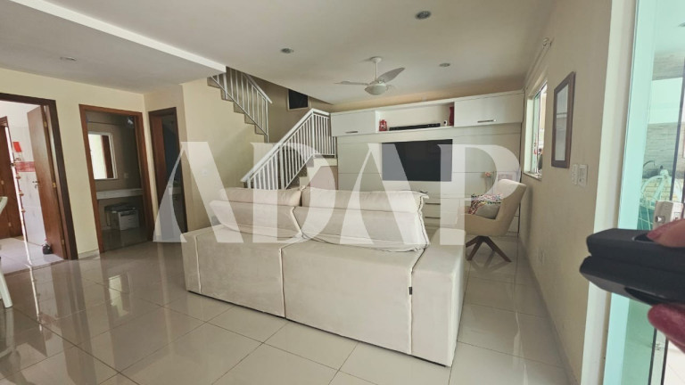 Imagem Casa com 3 Quartos à Venda, 270 m² em Vargem Pequena - Rio De Janeiro