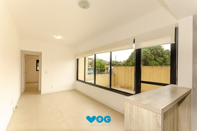 Imagem Imóvel com 1 Quarto à Venda, 60 m² em Vila João Pessoa - Porto Alegre Imagem Imóvel com 1 Quarto à Venda, 60 m² em Vila João Pessoa - Porto Alegre