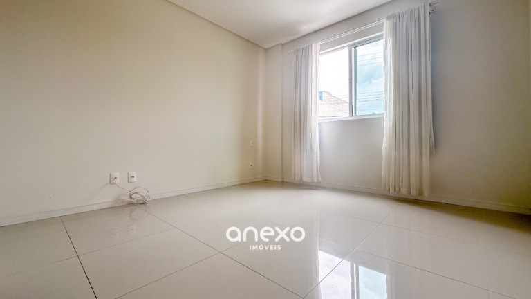Imagem Apartamento com 2 Quartos para Alugar, 72 m² em Velha - Blumenau