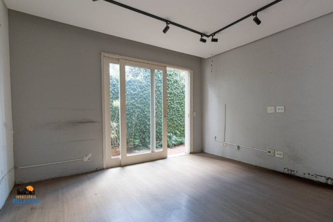 Imagem Casa com 1 Quarto à Venda, em Vila Nova Conceição - São Paulo Imagem Casa com 1 Quarto à Venda, em Vila Nova Conceição - São Paulo