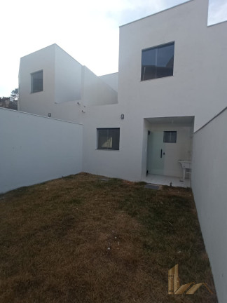 Casa com 3 Quartos à Venda, 153 m² em Floramar - Belo Horizonte