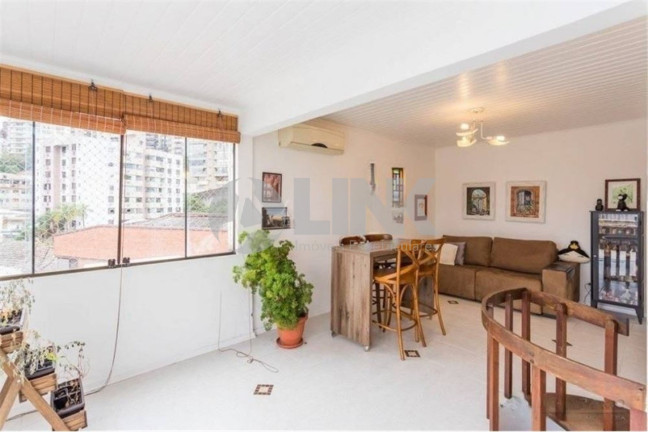 Imagem Imóvel com 4 Quartos à Venda, 153 m² em Moinhos De Vento - Porto Alegre