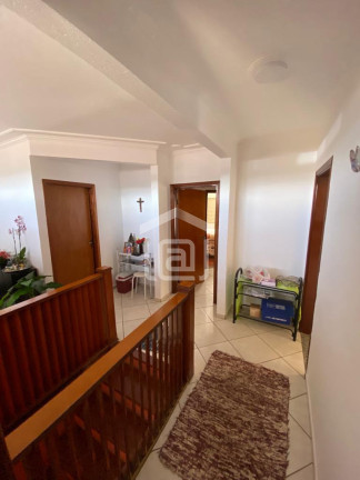 Imagem Casa com 3 Quartos à Venda, 220 m² em Jardim Das Azaléias - Poços De Caldas Imagem Casa com 3 Quartos à Venda, 220 m² em Jardim Das Azaléias - Poços De Caldas