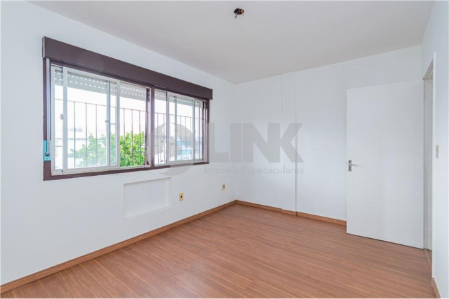 Imagem Apartamento com 2 Quartos à Venda, 74 m² em Passo Da Areia - Porto Alegre Imagem Apartamento com 2 Quartos à Venda, 74 m² em Passo Da Areia - Porto Alegre