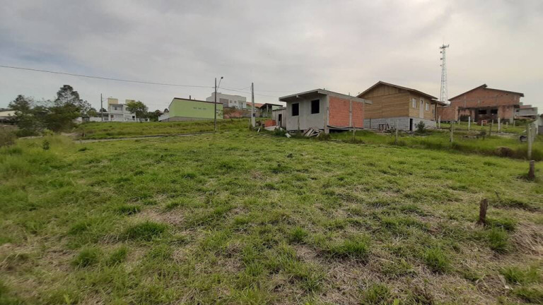 Imagem Terreno à Venda, em Areias Do Meio (bosque Da Colina) - Governador Celso Ramos Imagem Terreno à Venda, em Areias Do Meio (bosque Da Colina) - Governador Celso Ramos
