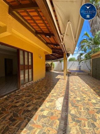 Sobrado com 4 Quartos à Venda, 375 m² em Jardim Planalto - Goiânia